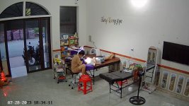 Tư thế làm việc lúc cuối ngày 😜😜😜.1_Xambiz by hongtrang