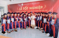 Làm nghành nghề gì đều bị kiểm tra văn bằng. Khi cần liên hệ mình nhé.1_Xambiz by Huedpan